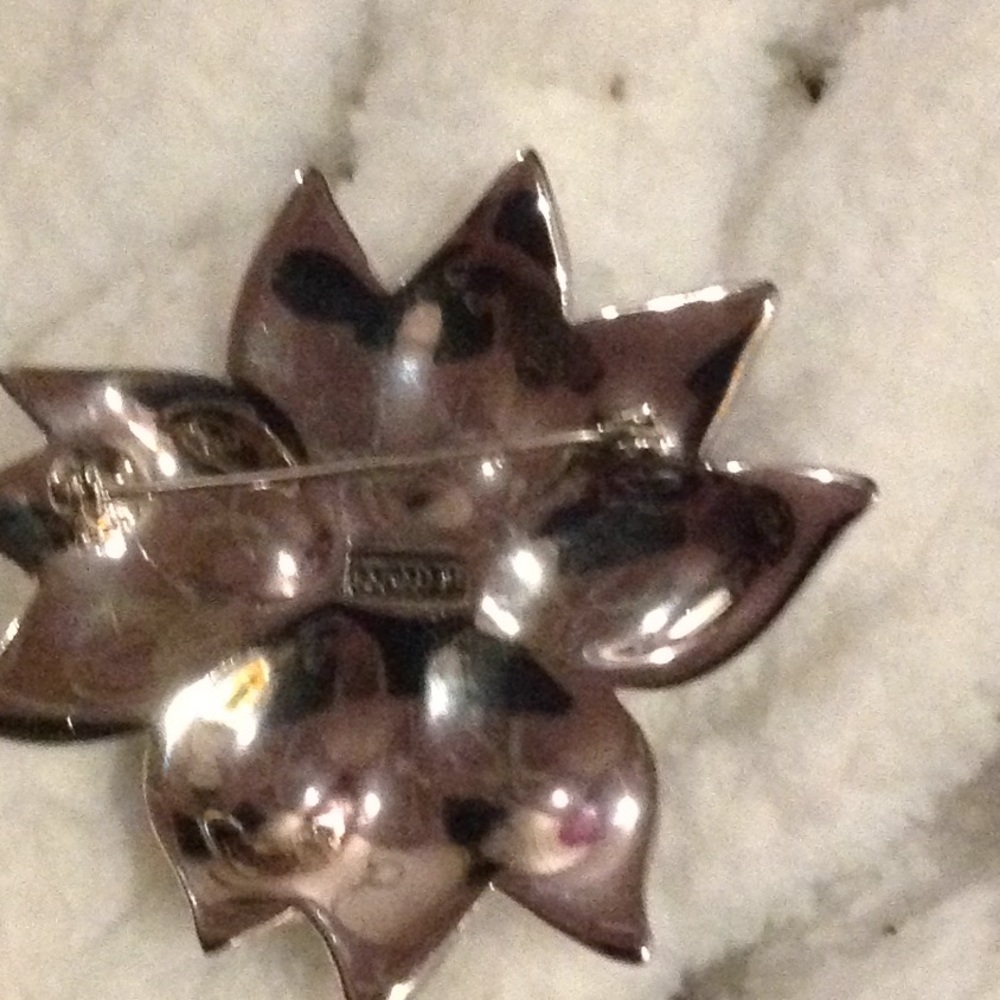 Brooch - Picture 4 of 6